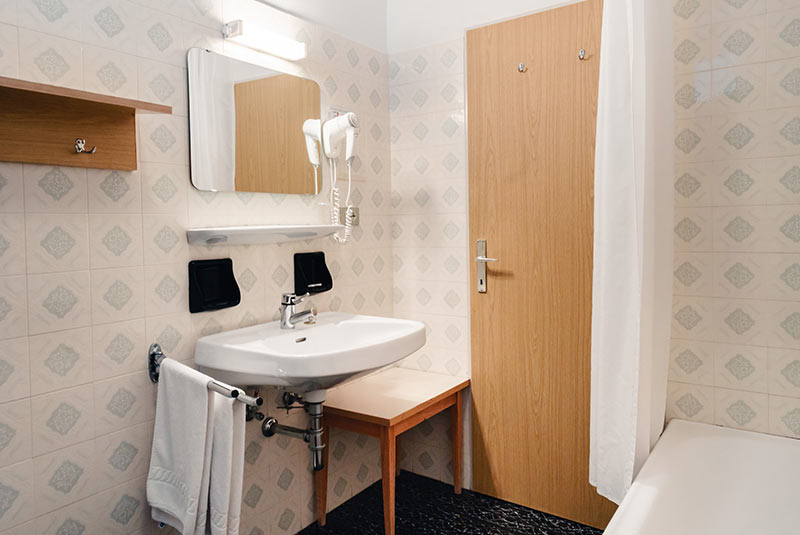 Room Ciampinoi - bathroom - Hotel Kristiania