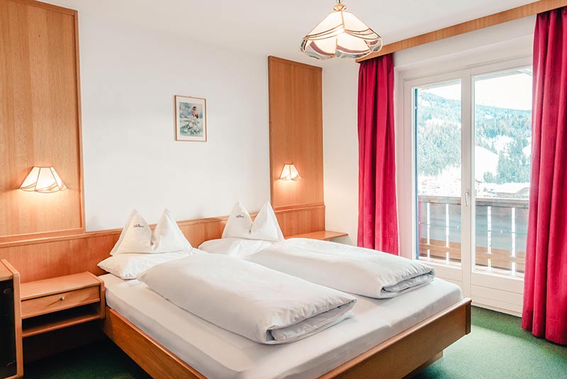 Room Ciampinoi - interior view - Hotel Kristiania